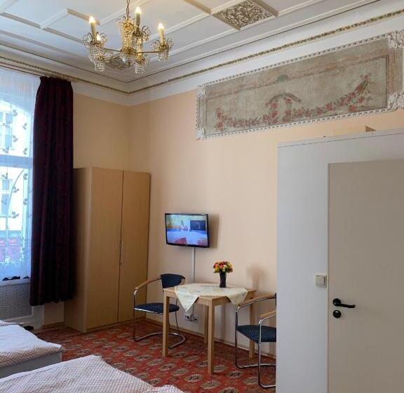 Standaard Vierpersoonskamer, Gunia