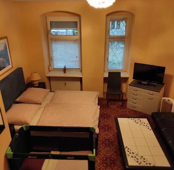 Appartement met 2 Slaapkamers en Terras, Gunia