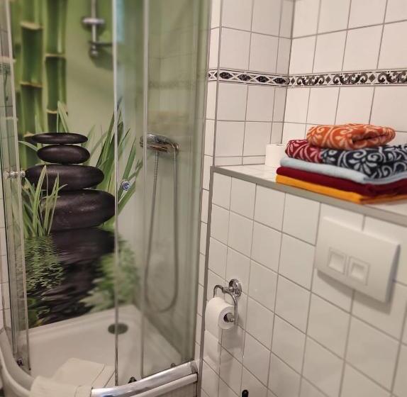 Appartement met 2 Slaapkamers en Terras, Gunia