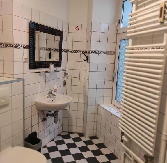 Appartement met 2 Slaapkamers en Terras, Gunia