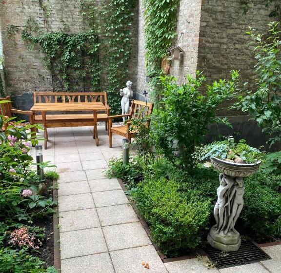 Appartement met 2 Slaapkamers en Terras, Gunia