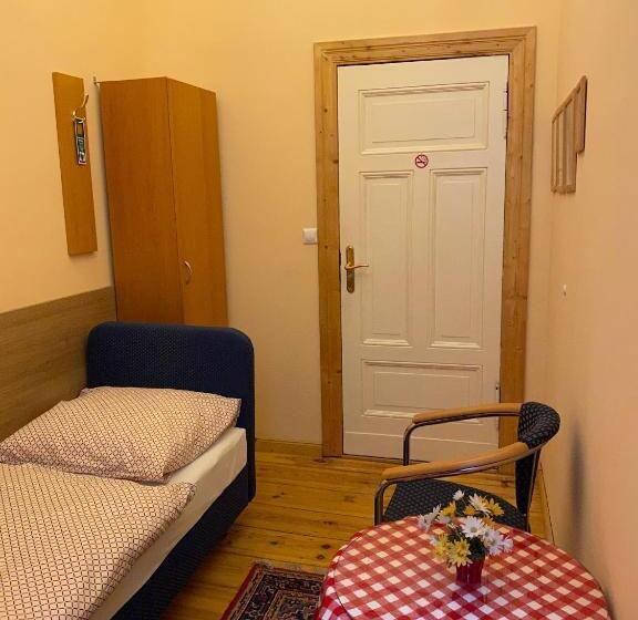 Standaard Éénpersoonskamer, Gunia