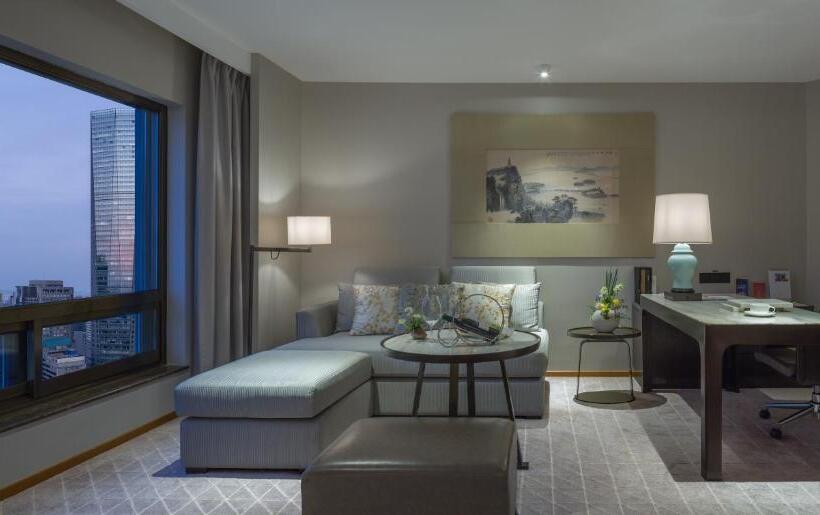 이그제큐티브 룸 킹사이즈 침대, Jinling