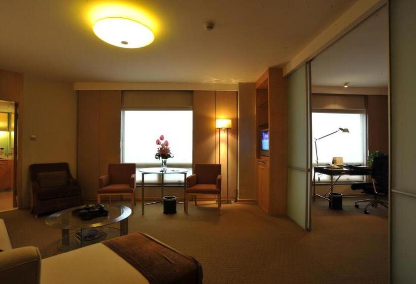 시니어 스위트, Jinling