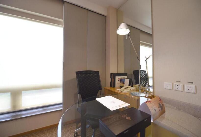 디럭스 룸 킹사이즈 침대, Jinling