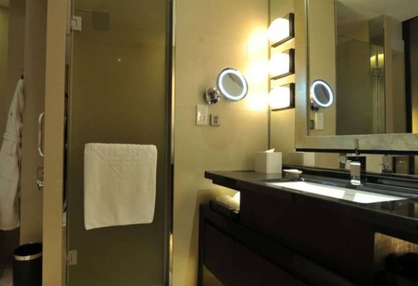 수피리어 룸, Jinling