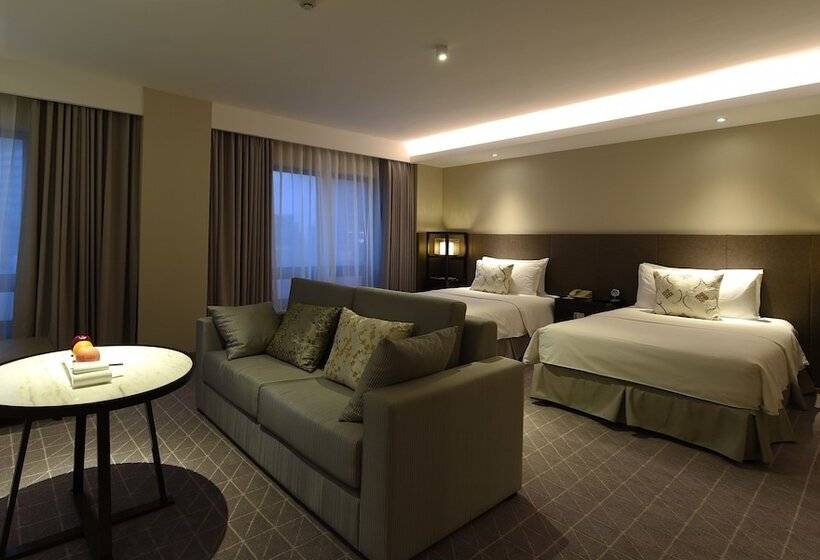 이그제큐티브 룸, Jinling