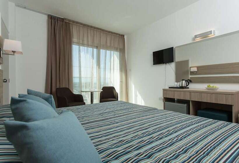 Номер Стандарт, Kapetanios Bay Hotel Protaras