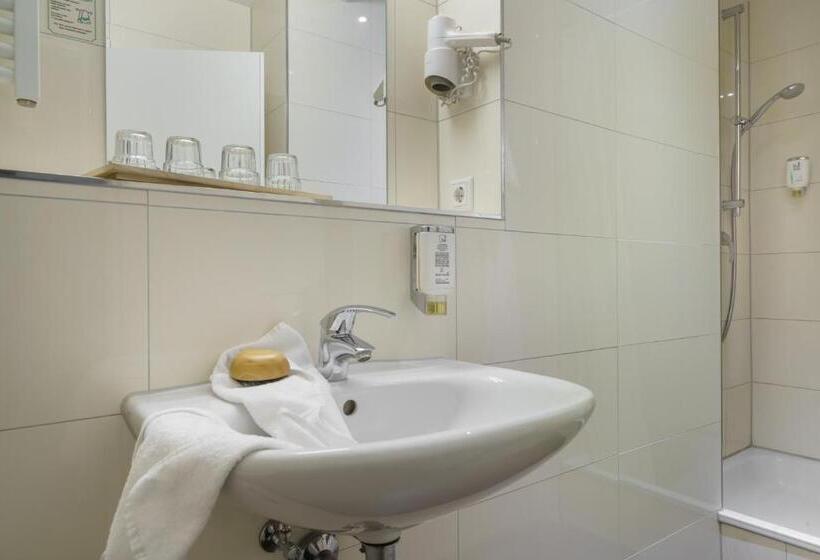 패밀리 룸, Norddeutscher Hof