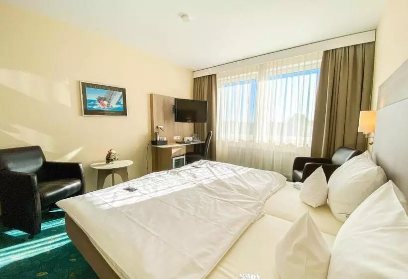 Comfort Single Room, Restaurant Vier Linden