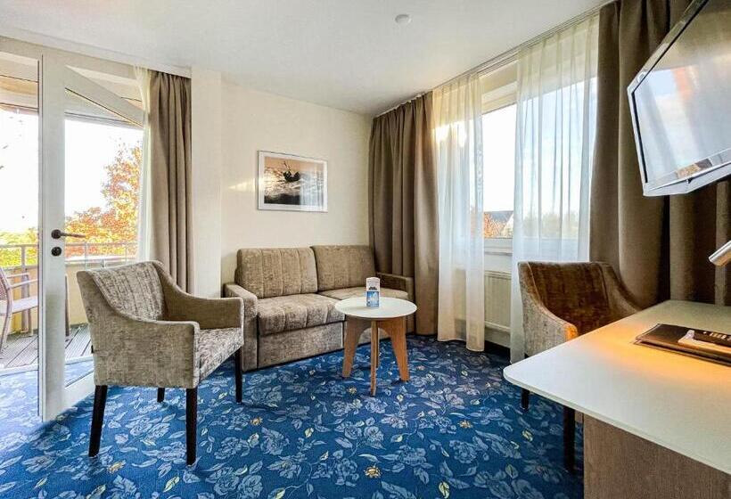 جناح مزوَّد بشرفة, Restaurant Vier Linden