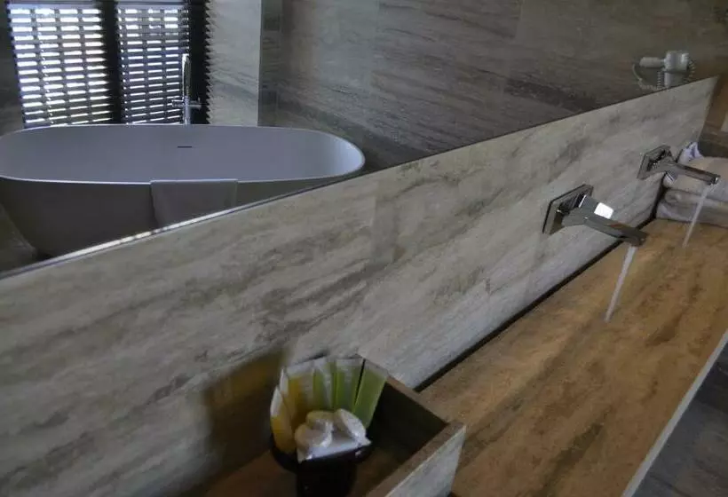 Suite Vista Mare, Sun Hall