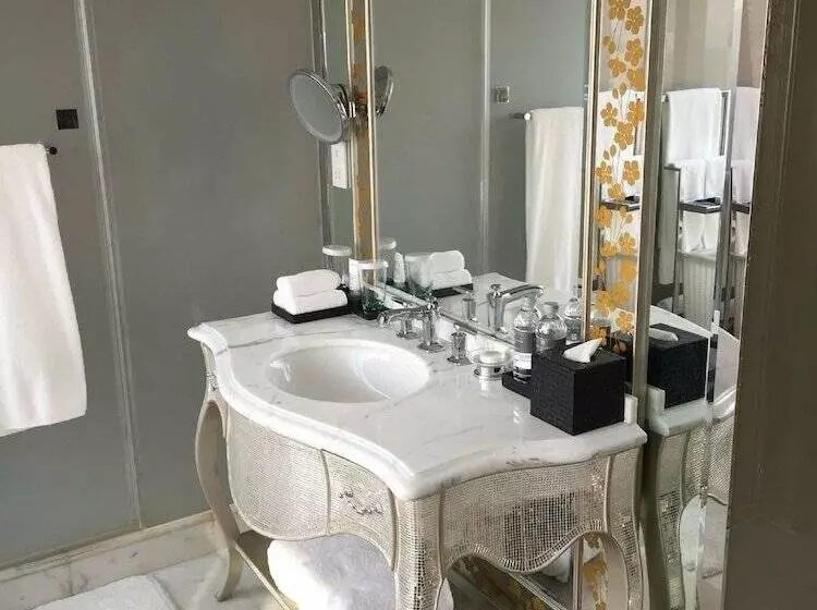 Deluxe-huone, The Kunlun Beijing