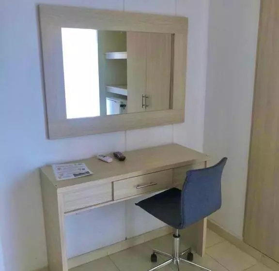 اتاق استاندارد با بالکن, Vajamar