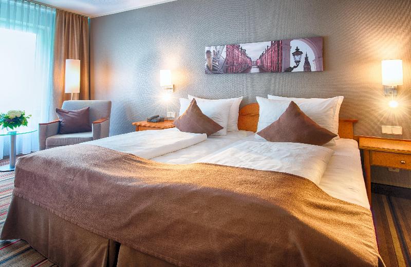 コンフォートトリプルルーム, Leonardo Hotel Hamburg Airport
