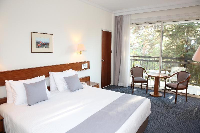 스탠다드 룸, Forest Park