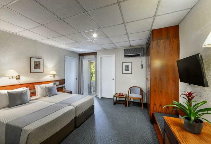 스탠다드 룸, Forest Park