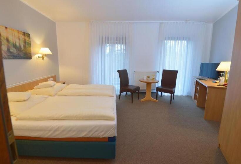 컴포트 룸, Bertram