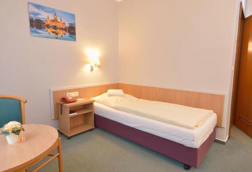 스탠다드 싱글 룸, Bertram