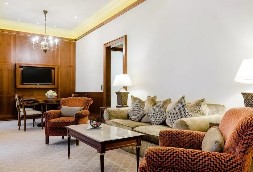 سوییت اجرایی, Excelsior Hotel Ernst Am Dom