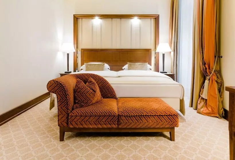 سوییت اجرایی, Excelsior Hotel Ernst Am Dom