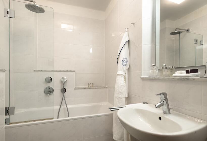 Индивидуальный Номер Классика, Excelsior Hotel Ernst Am Dom