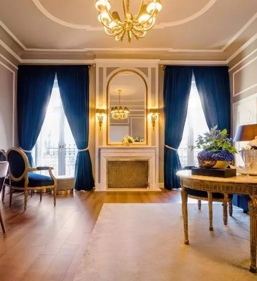 سوئیت با چشم‌انداز, Excelsior Hotel Ernst Am Dom
