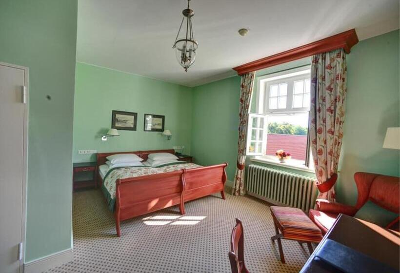 غرفة كومفورت, Gräflicher Park Health & Balance Resort