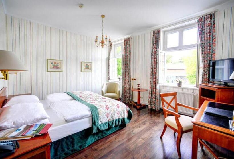 غرفة كومفورت, Gräflicher Park Health & Balance Resort