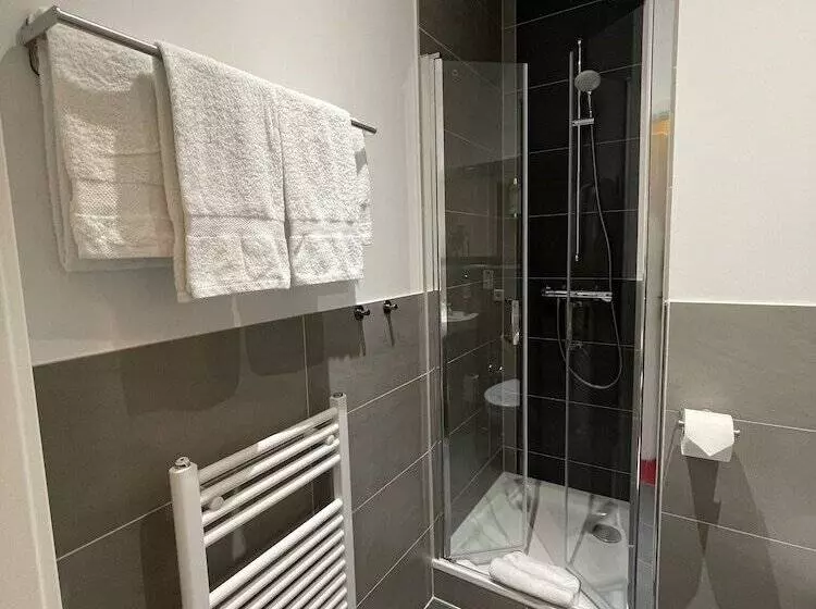 اتاق اکونومی, Palm Premium Hotel & Apartments