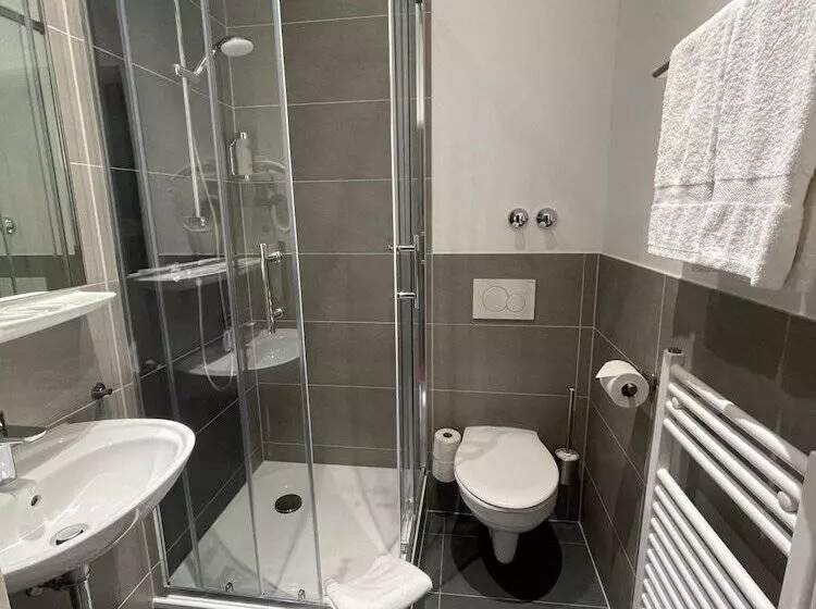 اتاق اکونومی, Palm Premium Hotel & Apartments