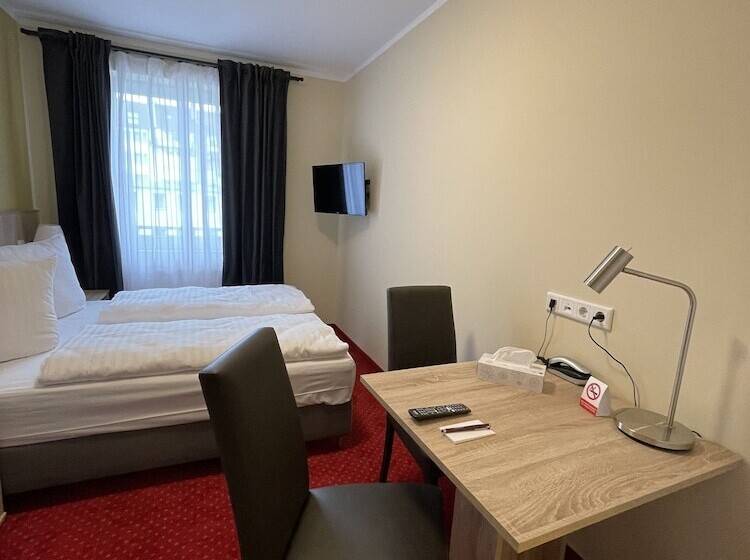 コンフォートルーム, Palm Premium Hotel & Apartments