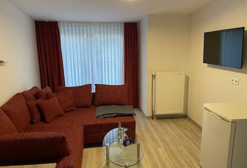 수피리어 룸, Osterkrug