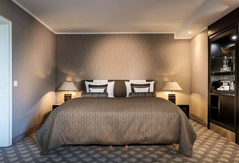 سوییت جونیور, Parkhotel Bremen – Ein Mitglied Der Hommage Luxury Hotels Collection