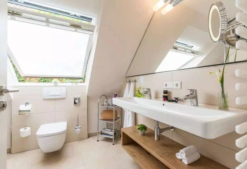 سوییت جونیور, Romantik Hotel Reichshof