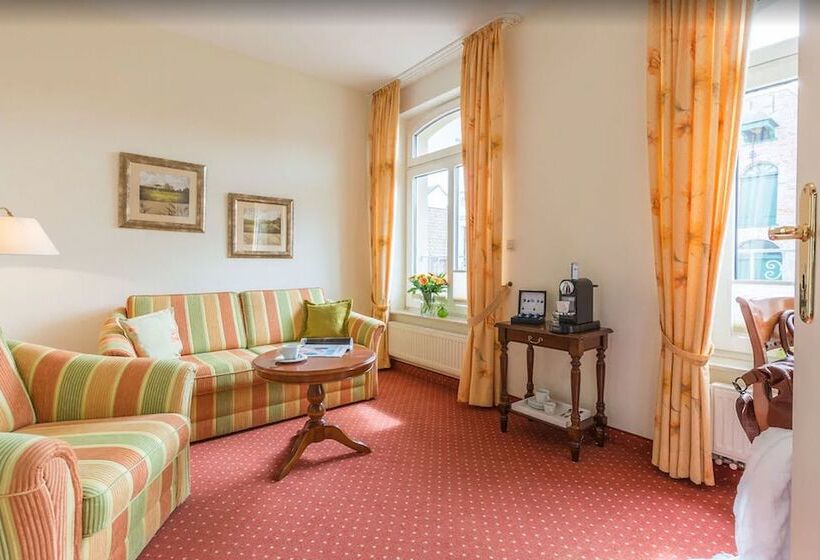 جناح جونيور, Romantik Hotel Reichshof