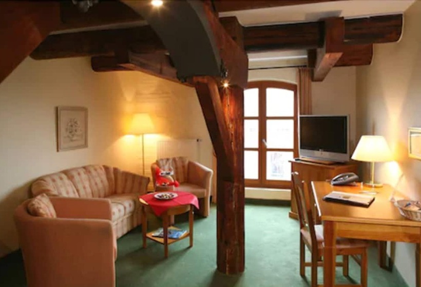 جناح جونيور, Romantik Hotel Reichshof