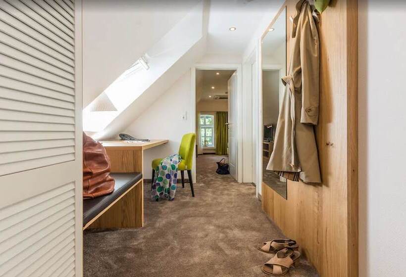 جناح جونيور, Romantik Hotel Reichshof