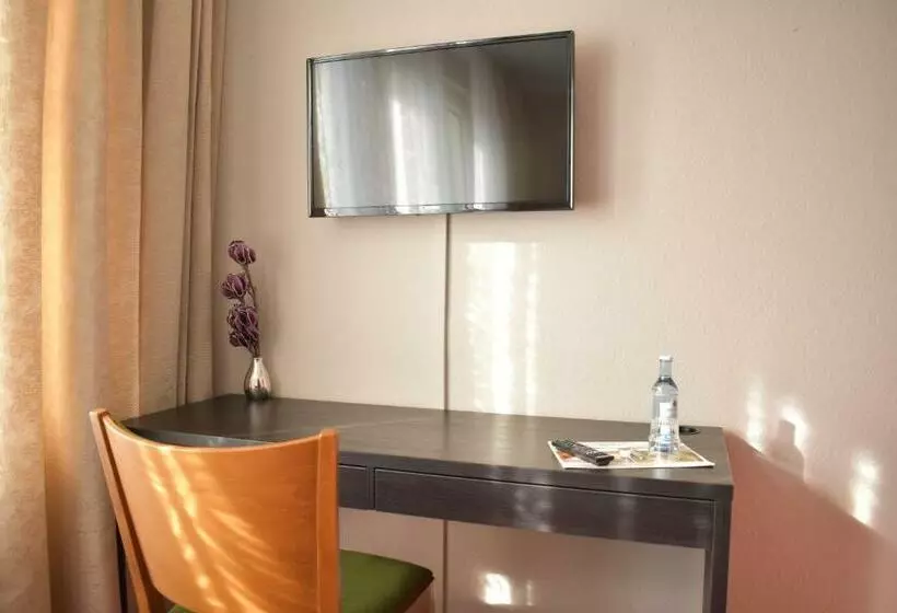 Standard Single Room, T&t By Thiesmann