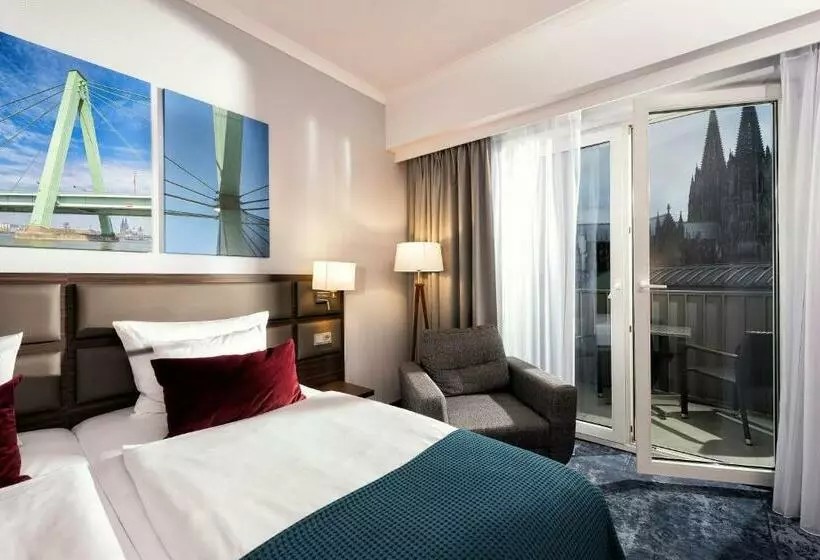 اتاق لوکس با چشم‌انداز شهر, Wyndham Köln