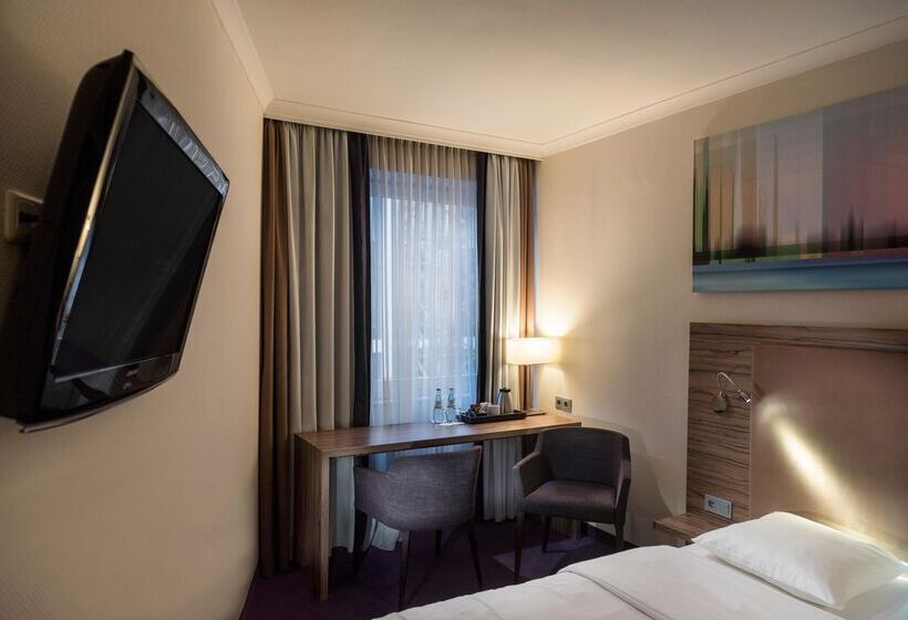 标准间, Wyndham Köln