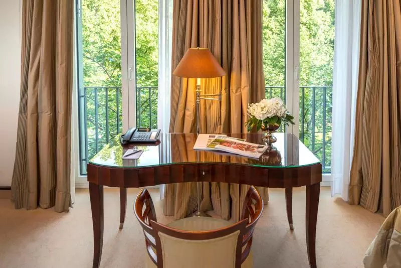 سوییت سوپریور, Parkhotel Bremen – Ein Mitglied Der Hommage Luxury Hotels Collection