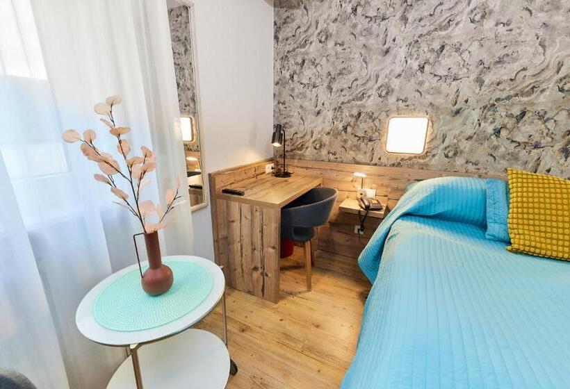 스탠다드 룸, Berghof