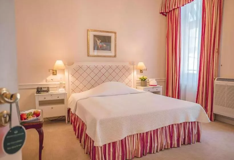 اتاق استاندارد یک نفره, Brenners Park Hotel & Spa An Oetker Collection