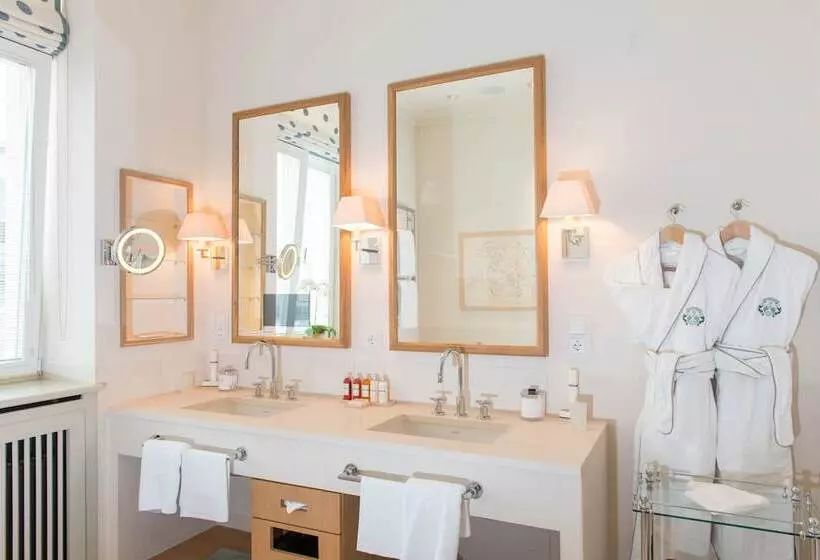 اتاق لوکس, Brenners Park Hotel & Spa An Oetker Collection