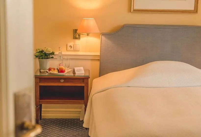 اتاق استاندارد یک نفره, Brenners Park Hotel & Spa An Oetker Collection