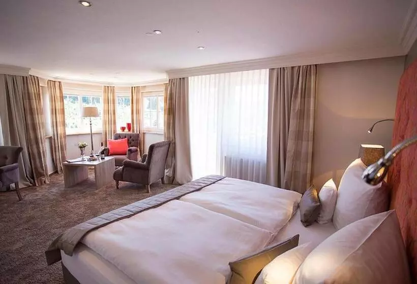 Deluxe Room with Balcony, Hennemann