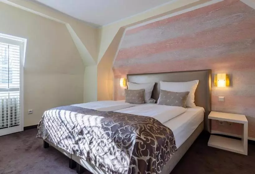 Standardzimmer, Jagdschloss Hotel Niederwald