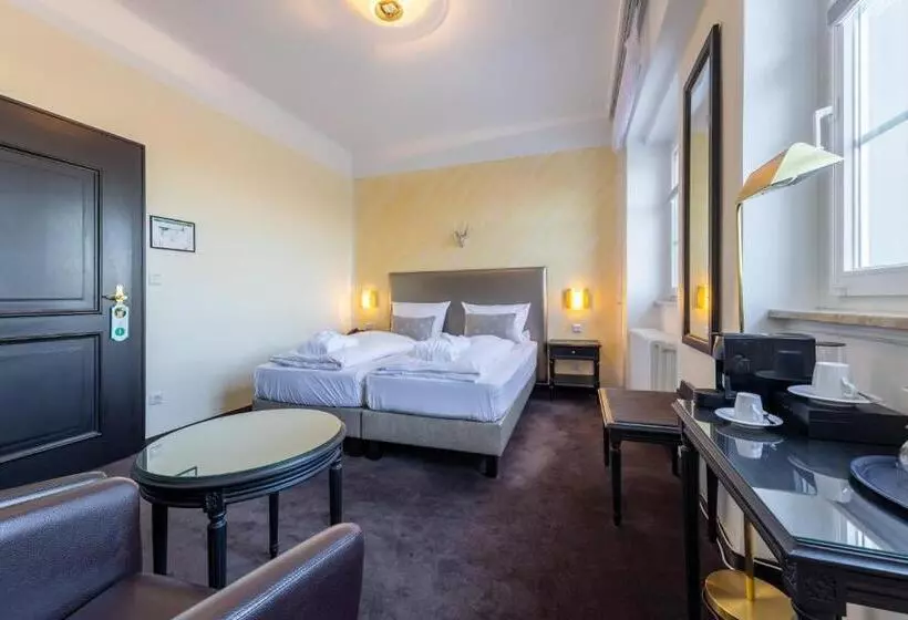 Standardzimmer, Jagdschloss Hotel Niederwald