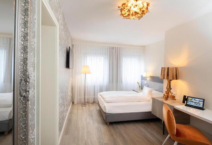 标准单人间, Krone S